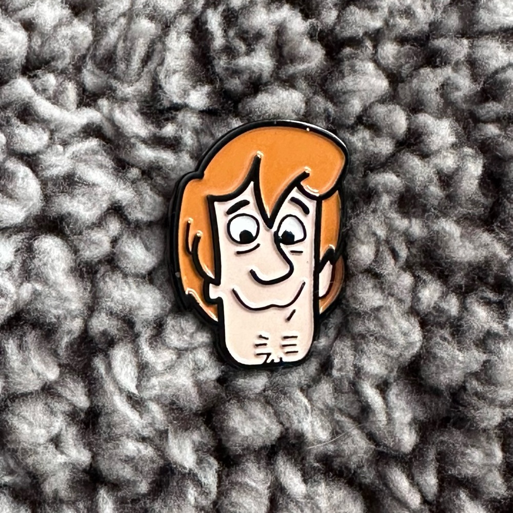 Shaggy Pin